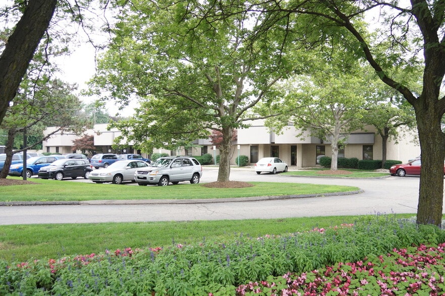 More Photos Of 33510 Schoolcraft Rd, Livonia Office For Lease