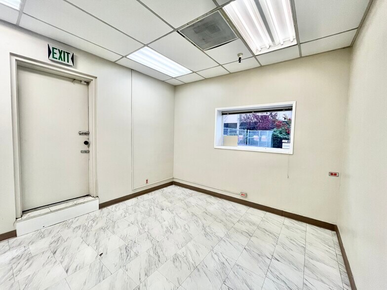 More Photos Of 408 Sunrise Ave, Roseville Storefront Retail Office For Sale