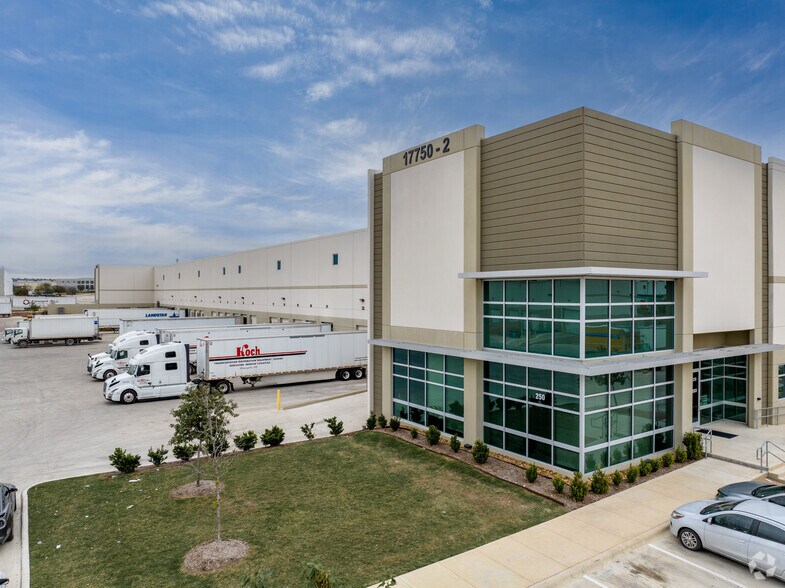 More Photos Of 17750 Lookout Rd, Schertz Unknown For Lease