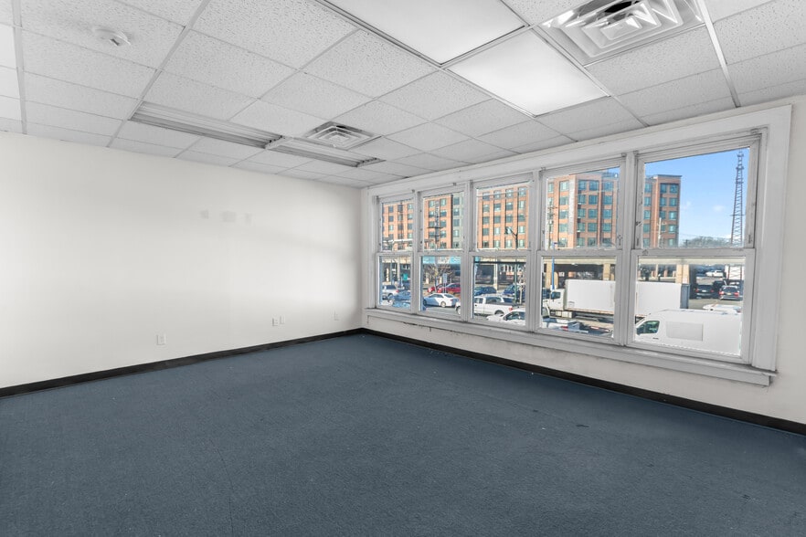 More Photos Of 451-457 Sunrise Hwy, Lynbrook Storefront Retail Office For Lease