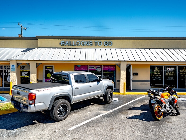 More Photos Of 1920 NW Boca Raton Blvd, Boca Raton Unknown For Lease