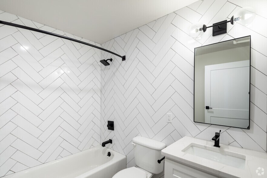 More Photos Of 57 Cannon St, Poughkeepsie Apartments For Lease