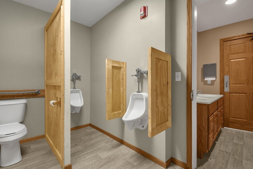 More Photos Of 2598 E Smiley Ave, Shelby Religious Facility For Sale