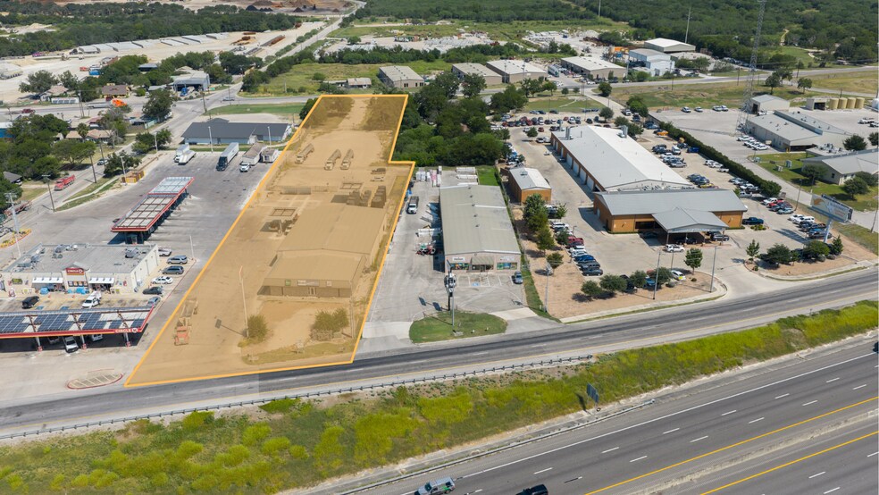 Primary Photo Of 4320 S Interstate 35, New Braunfels Showroom For Lease
