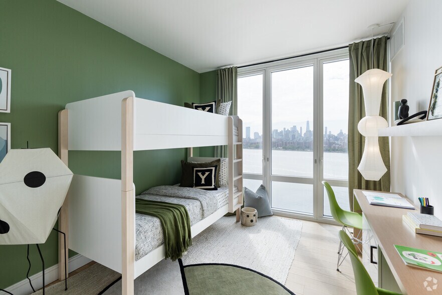 More Photos Of 60 Wharf Dr, Brooklyn Apartments For Lease