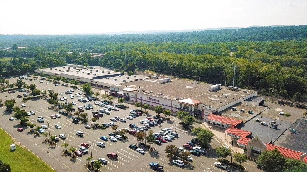 More Photos Of 55-91 Washington Ave, North Haven Freestanding For Lease