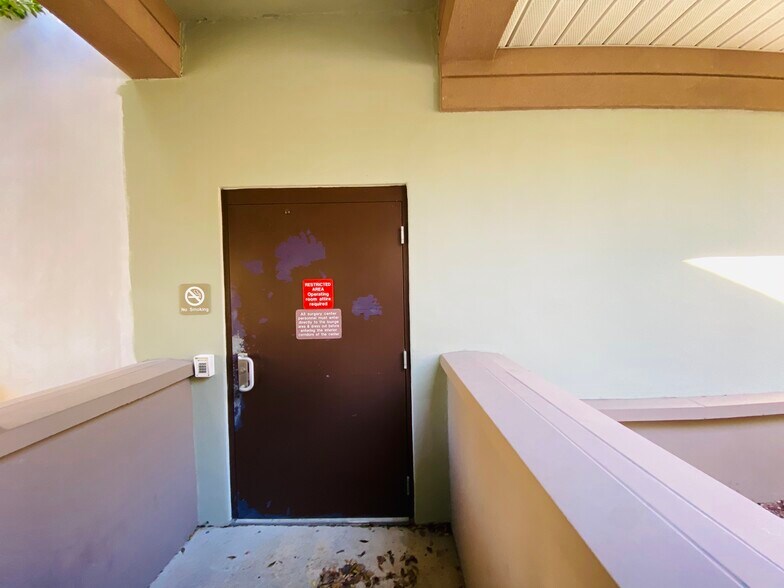 More Photos Of 404 Hall of Fame Dr, Lake City Medical For Lease