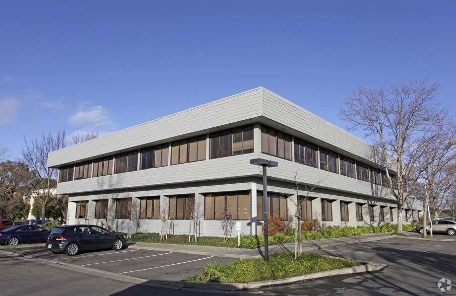 More Photos Of 300 Tamal Plz, Corte Madera Office Residential For Lease