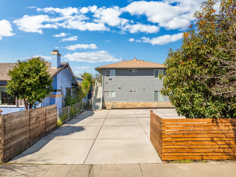 More Photos Of 1533 Julia St, Berkeley Multifamily For Sale