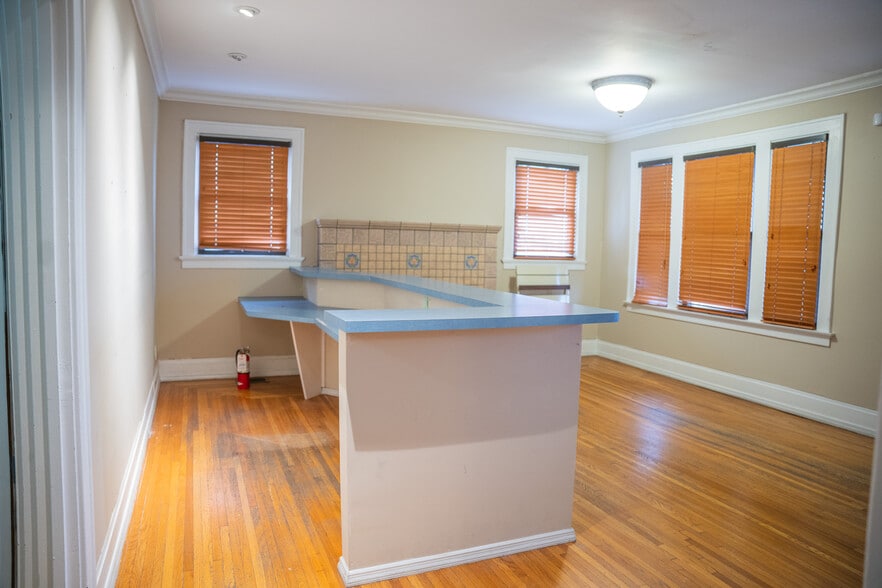 More Photos Of 3617 Alexandria Pike, Cold Spring Loft Creative Space For Sale