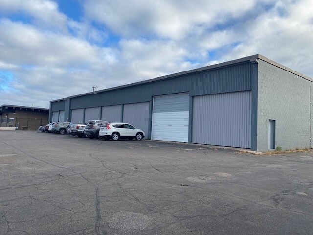 More Photos Of 401 Royalston Ave, Minneapolis Manufacturing For Lease
