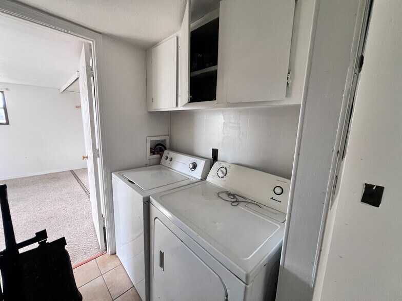 More Photos Of 409 N Commercial Ave, Wallace Apartments For Sale