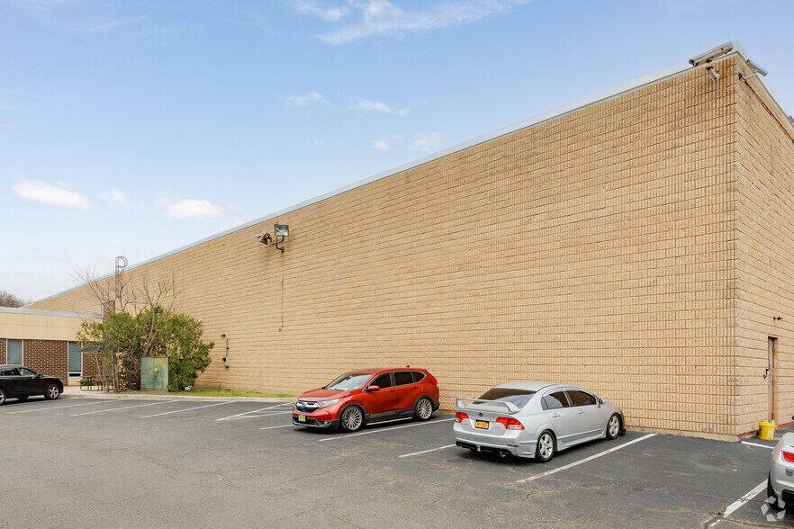 75 Oxford Dr, Moonachie, NJ 07074 Industrial For Lease