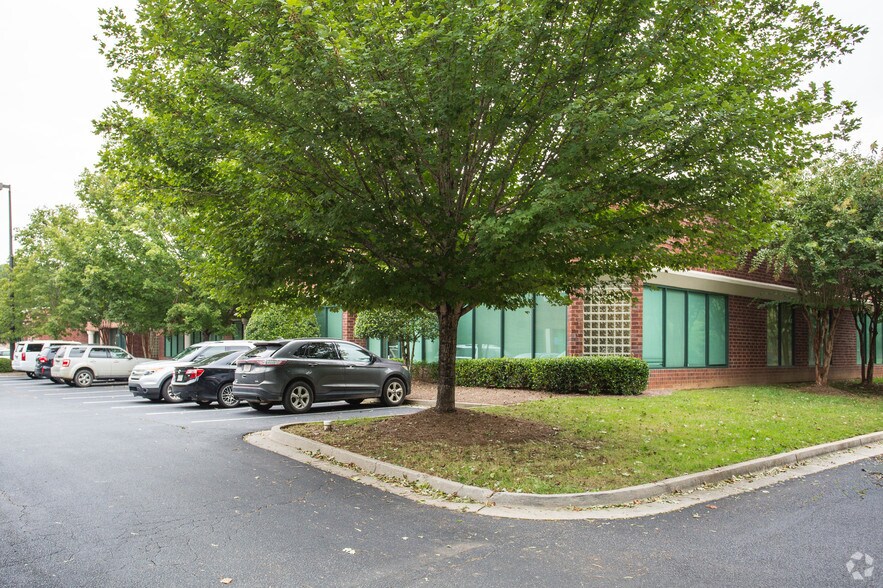 More Photos Of 3050 Royal Blvd S, Alpharetta Office For Lease