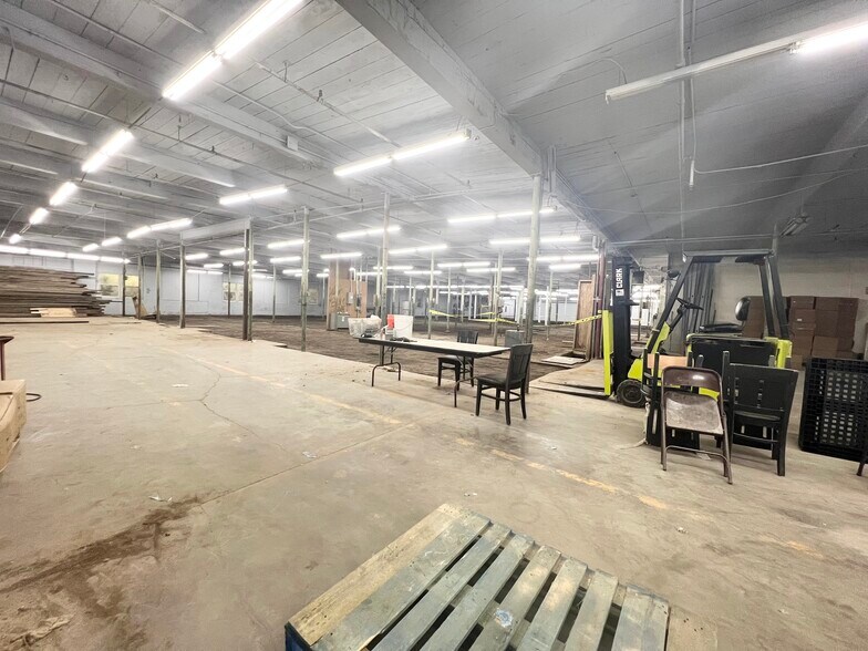 More Photos Of 27-31 Privet St, Pawtucket Manufacturing For Sale