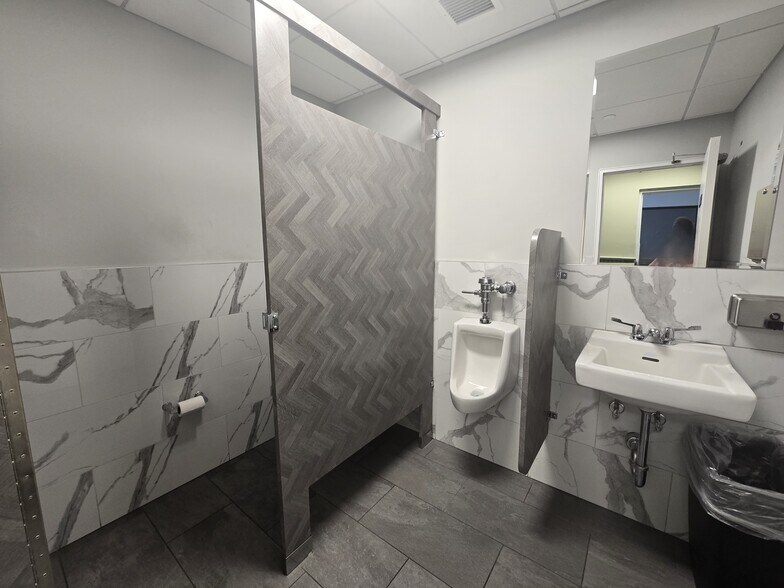 More Photos Of 881 Allwood Rd, Clifton Medical For Lease