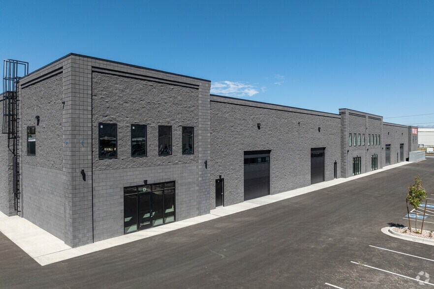 More Photos Of 1564 250 W, Spanish Fork Showroom For Lease