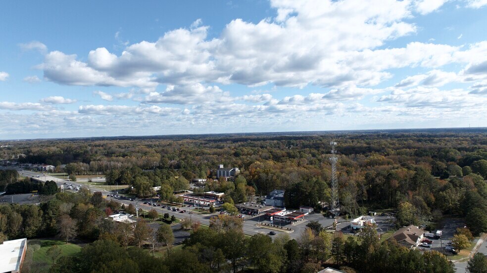 More Photos Of 4400 Sunset Rd, Charlotte General Retail For Sale