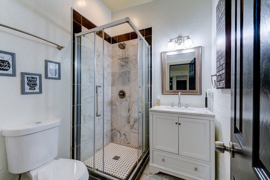 More Photos Of 4388 County Road 197, Alvin Specialty For Sale