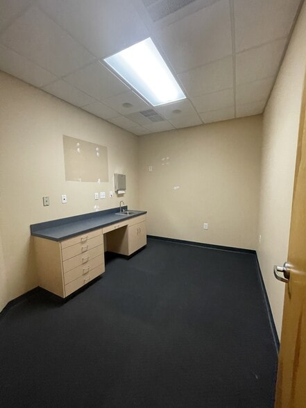 More Photos Of 3450 S Contentnea St, Farmville Medical For Sale