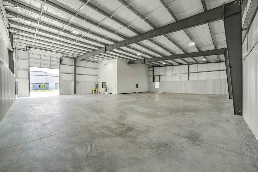More Photos Of 1800 Meadow Edge Ln, Spring Unknown For Lease