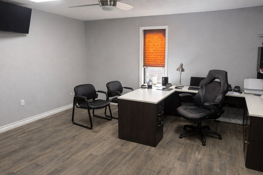 More Photos Of 509 Madrid Rd, Odessa Industrial For Sale