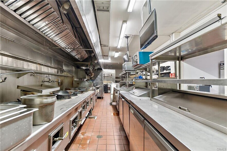 More Photos Of 13015 Philadelphia St, Whittier Restaurant For Sale