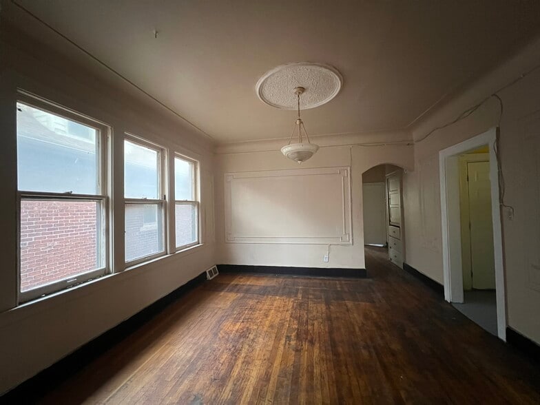 Primary Photo Of 3311 W Grand St, Detroit Multifamily For Sale