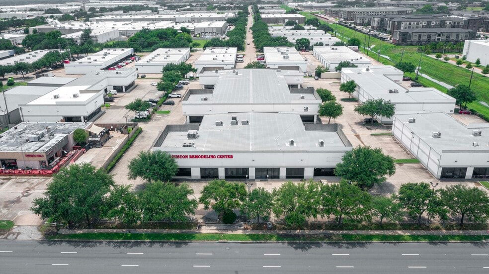 Primary Photo Of 12838 Murphy Rd, Stafford Showroom For Lease