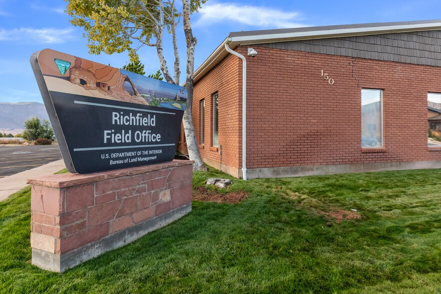 More Photos Of 150 E 900 N, Richfield Office For Sale