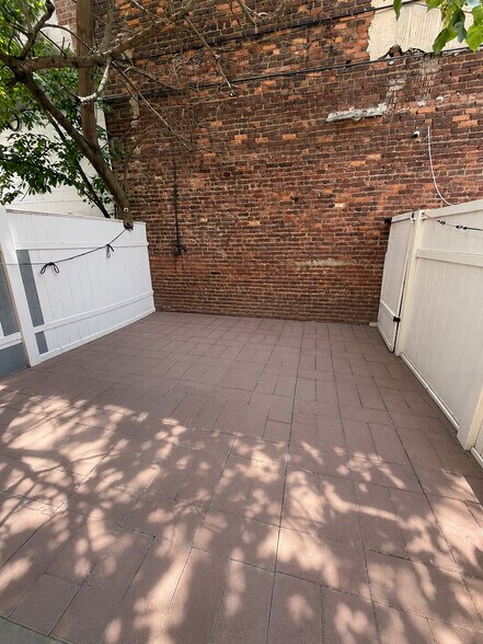 More Photos Of 232-236 N 12th St, Brooklyn Apartments For Lease