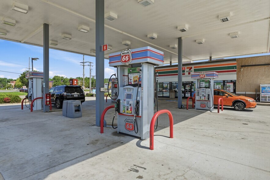 More Photos Of 13515 Big Bend Rd, Saint Louis Convenience Store For Sale