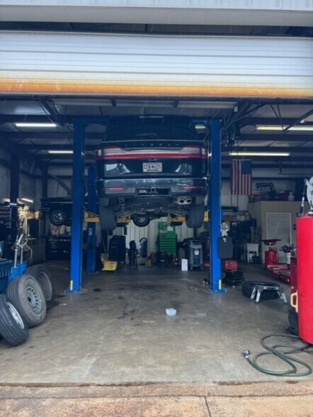 More Photos Of 2351 Dutch Fork Rd, Chapin Auto Repair For Sale