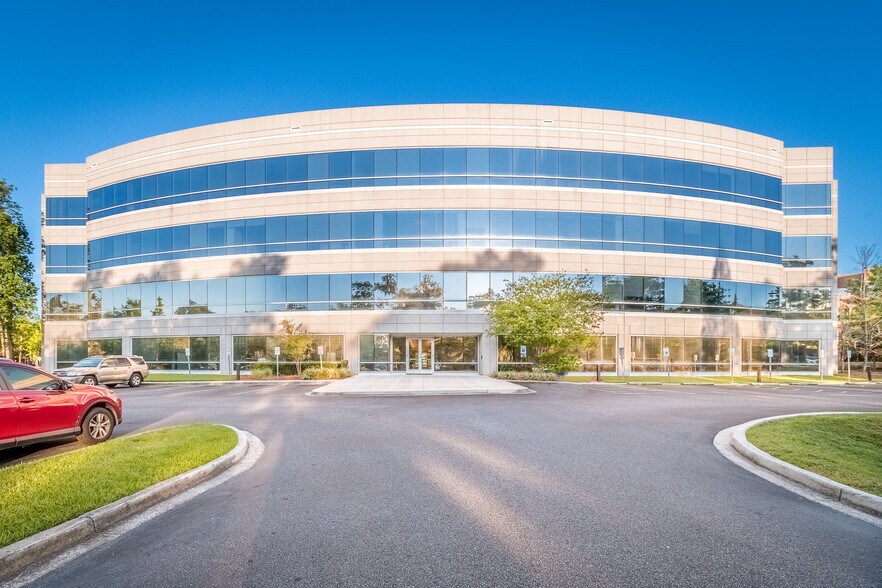 More Photos Of 4000 Faber Place Dr, North Charleston Office For Lease