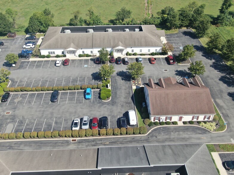 More Photos Of 4225 Main St, Elverson Freestanding For Lease