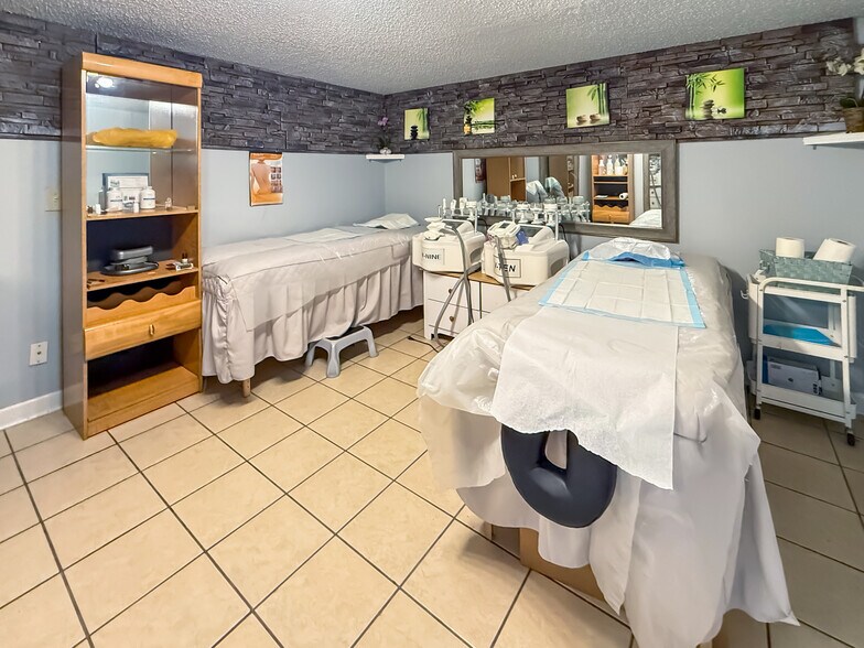 More Photos Of 104 W Hallmark Ave, Killeen Freestanding For Sale