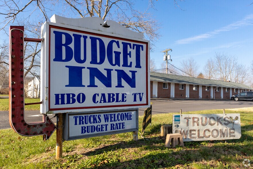 Primary Photo Of 1290 Route 130, Windsor Hotel For Sale