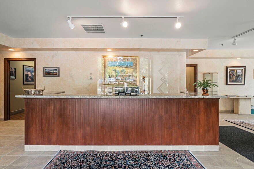 More Photos Of 530 Hammill Ln, Reno Office For Lease
