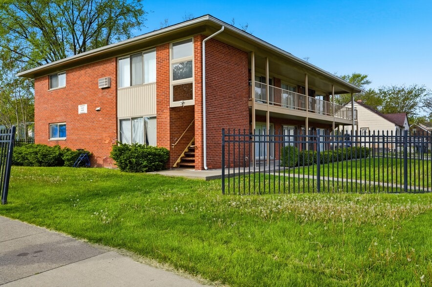 More Photos Of 9439 Chalmers St, Detroit Apartments For Sale