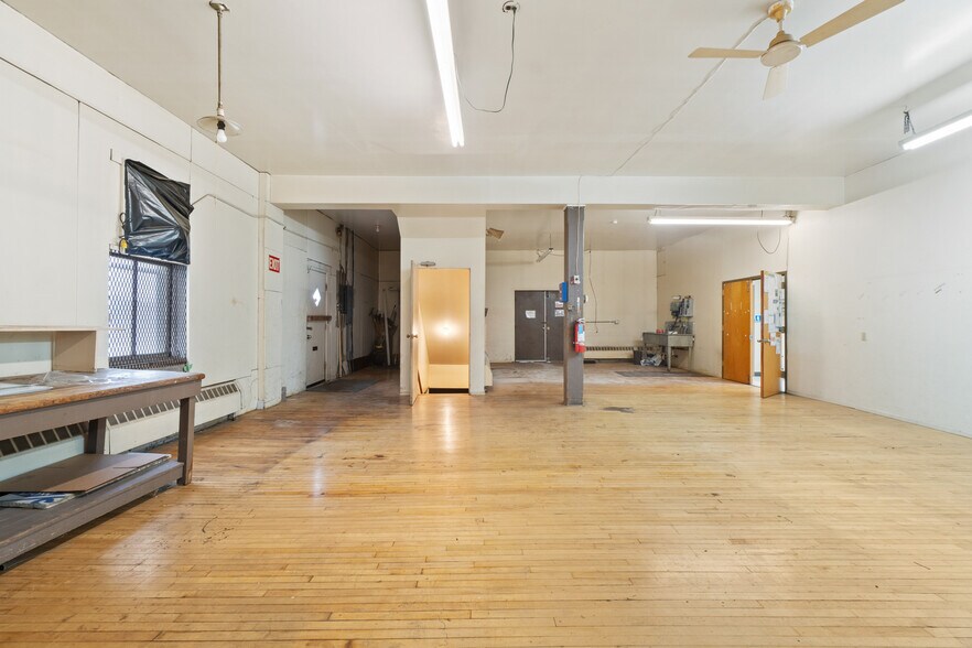 More Photos Of 132 W Pearl St, Jackson Storefront For Sale