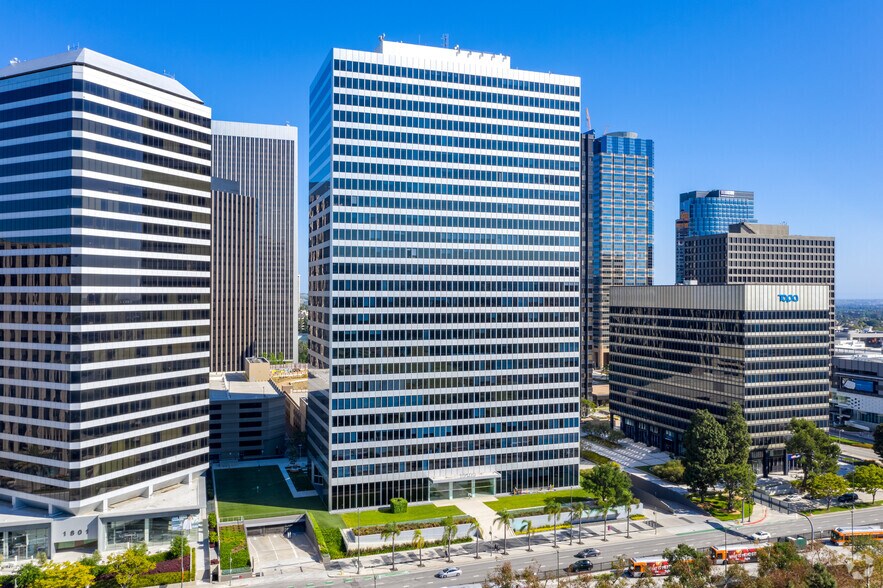 More Photos Of 10100 Santa Monica Blvd, Los Angeles Office For Lease