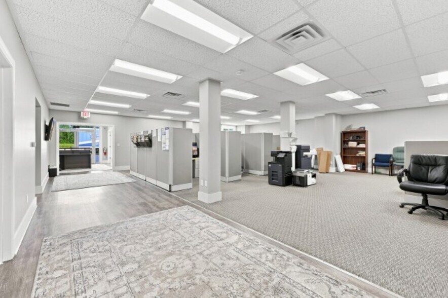 More Photos Of 9250 Highway 17 Byp, Murrells Inlet Office For Sale