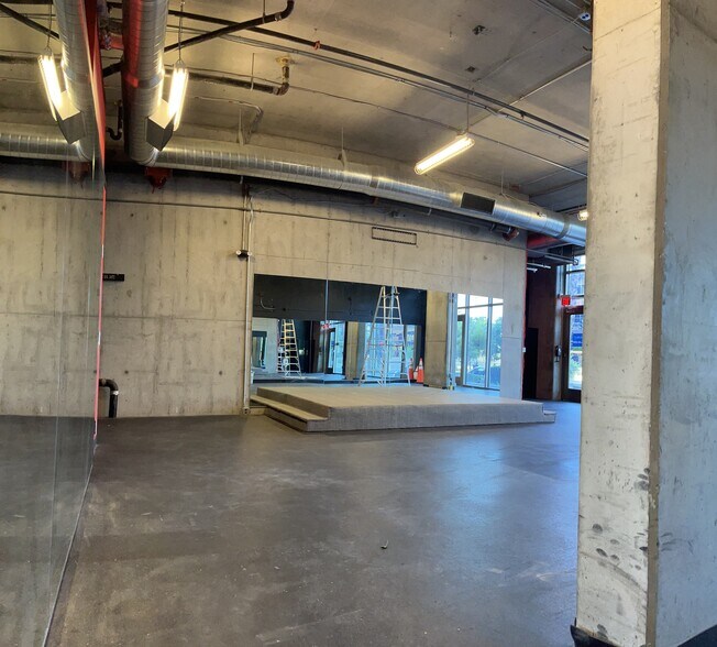 More Photos Of 353 E Bonneville Ave, Las Vegas Apartments For Lease