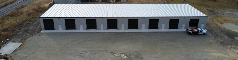 More Photos Of 3945 Lee St, Ayden Light Distribution For Lease