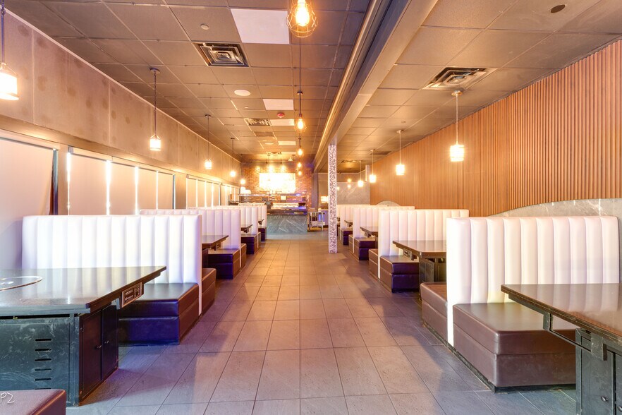 More Photos Of 2100 W White Oaks Dr, Springfield Restaurant For Sale