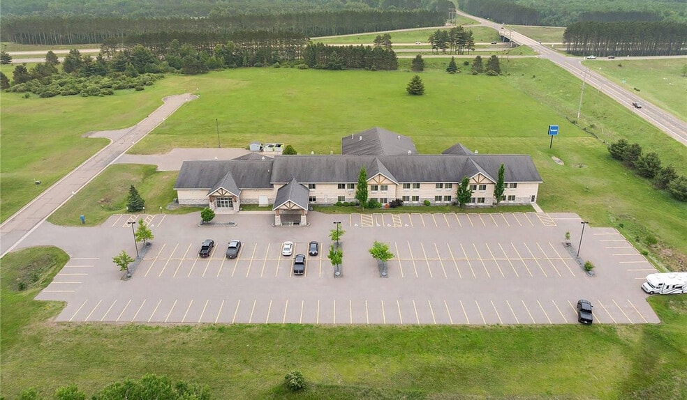 More Photos Of 1738 Comfort Dr, Tomahawk Hotel For Sale