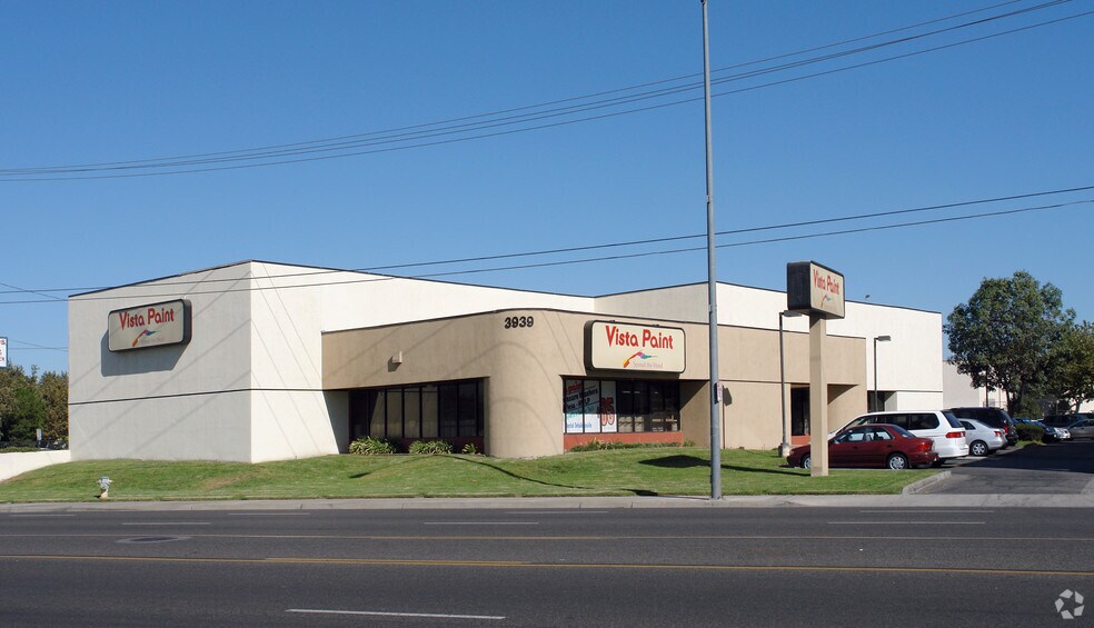More Photos Of 3939 Tyler St, Riverside Storefront Retail Office For Sale