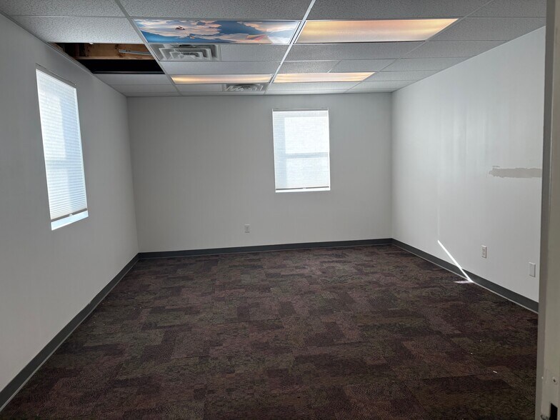 More Photos Of 65 Carmen Rd, Tallmadge Warehouse For Lease