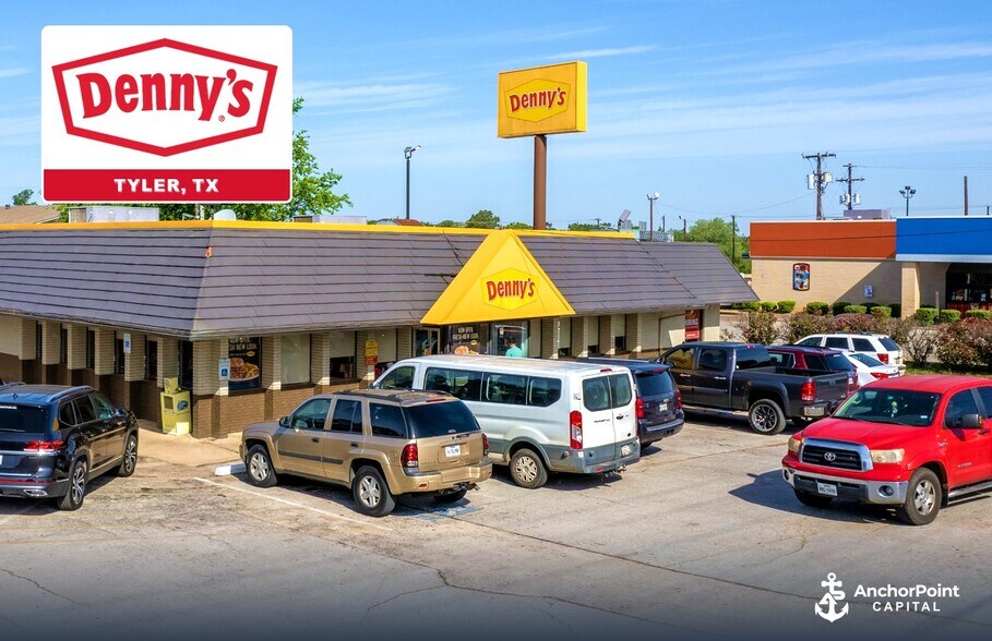 More Photos Of 3422 W Gentry Pkwy, Tyler Restaurant For Lease