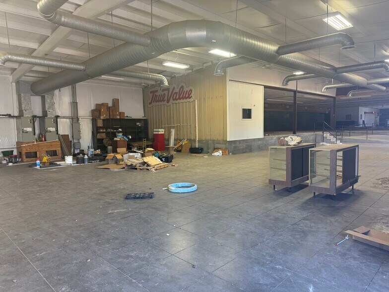 Primary Photo Of 100 East Main St, Hallsville Industrial For Lease